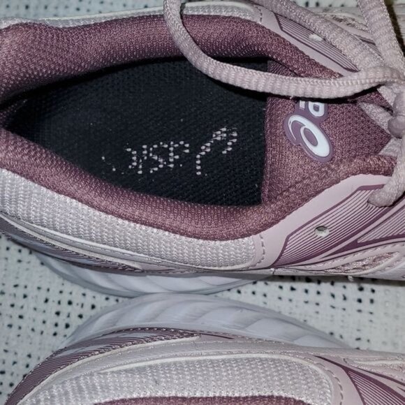 Asics Lt. Pink Sz. 9.5 Athletic Shoes - Picture 8 of 10